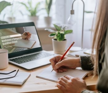 Formação Mindfulness e Compaixão na Prática Clínica Formação Mindfulness e Compaixão na Prática Clínica
